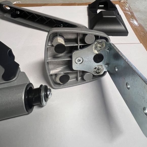 AVLT Single 13"-34" Monitor Arm Desk Mount fits One Flat/Curved/Ultrawide Monito - Picture 6 of 8